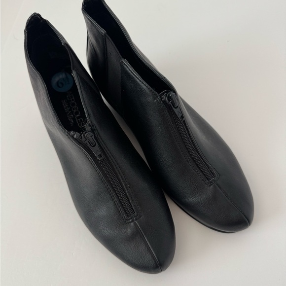 Aerosoles Allowance Ankle Boot Pointed Size 6 1/2 - Picture 7 of 8